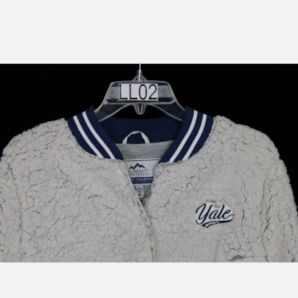 SUMMIT KICKOFF COLLECTION YALE UNIVERSITY SHERPA STRIPE TRIM BOMBER JACKET M NWT - Picture 4 of 6